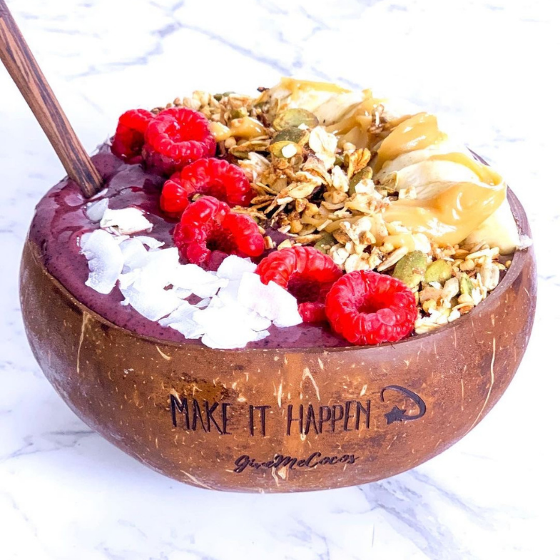 Jumbo coconut Bowl With Wooden Spoon - GiveMeCocos- Plant Based Food